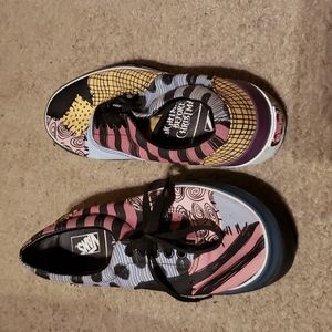 Vans off the wall night before Christmas edition